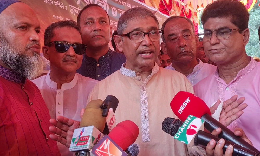 তারেক রহমান খুব শিগগিরই দেশে ফিরবেন : আযম খান